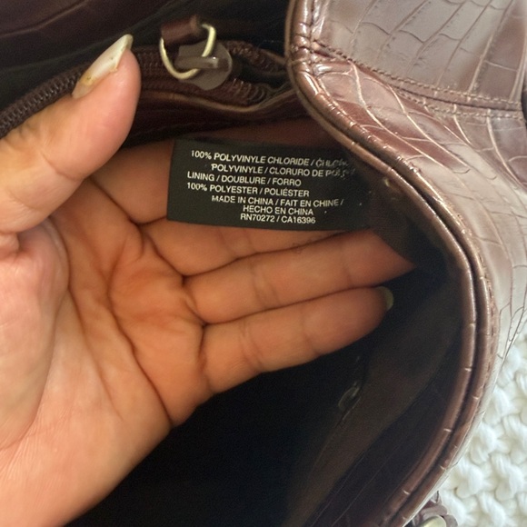 LIZ CLAIRBONE embossed faux croc satchel bag Dark Brown Crocodile Embossed Bag - Picture 11 of 16